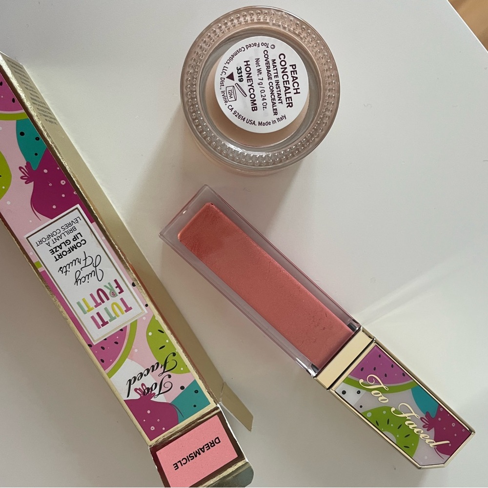 Too faced pot concealer + lip gloss